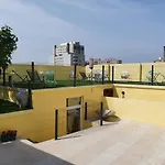 Urban بيت ضيافة 3*