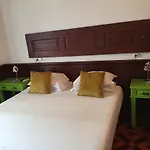 بيت ضيافة Urban أفيرو