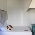 Urban بيت ضيافة