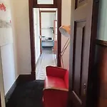 Urban بيت ضيافة أفيرو