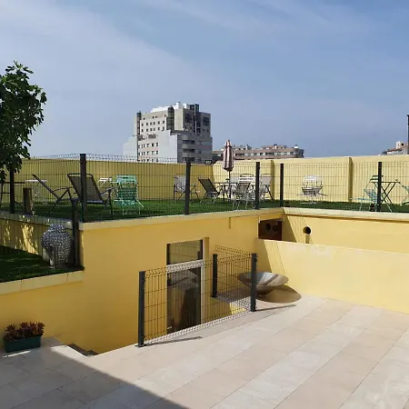 Urban Πανσιόν 3*