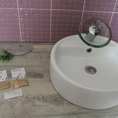 Urban Guest house 3*